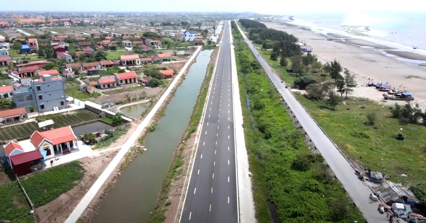 Nam Định khai thác tuyến đường bộ ven biển gần 2.700 tỷ đồng từ 30/6- Ảnh 1.