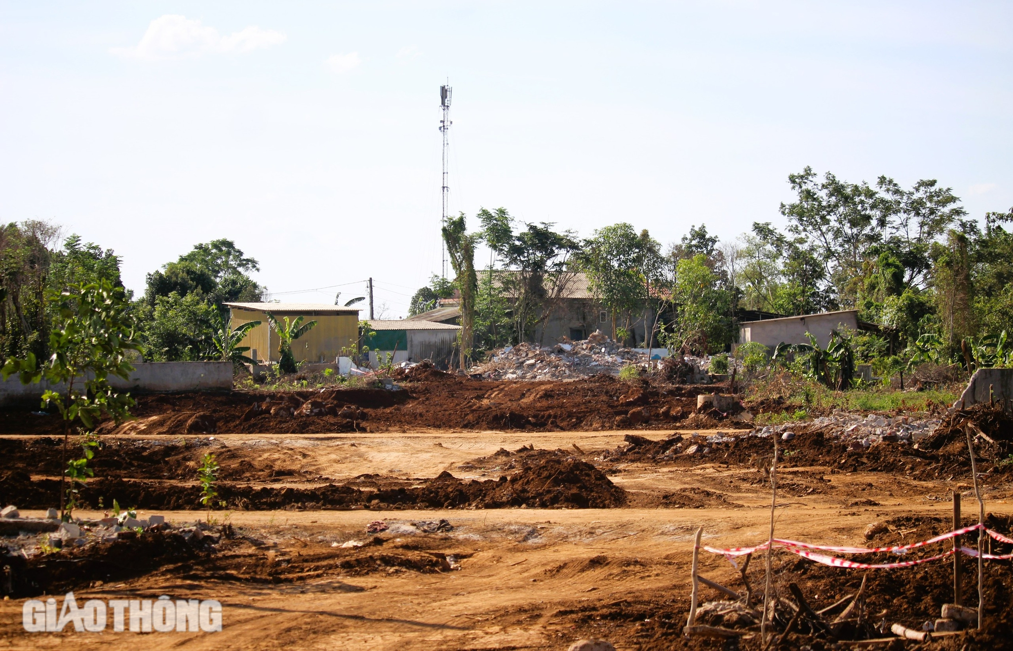 Nhà thầu đồng loạt sáng đèn đua tiến độ cao tốc Vạn Ninh - Cam Lộ- Ảnh 11.