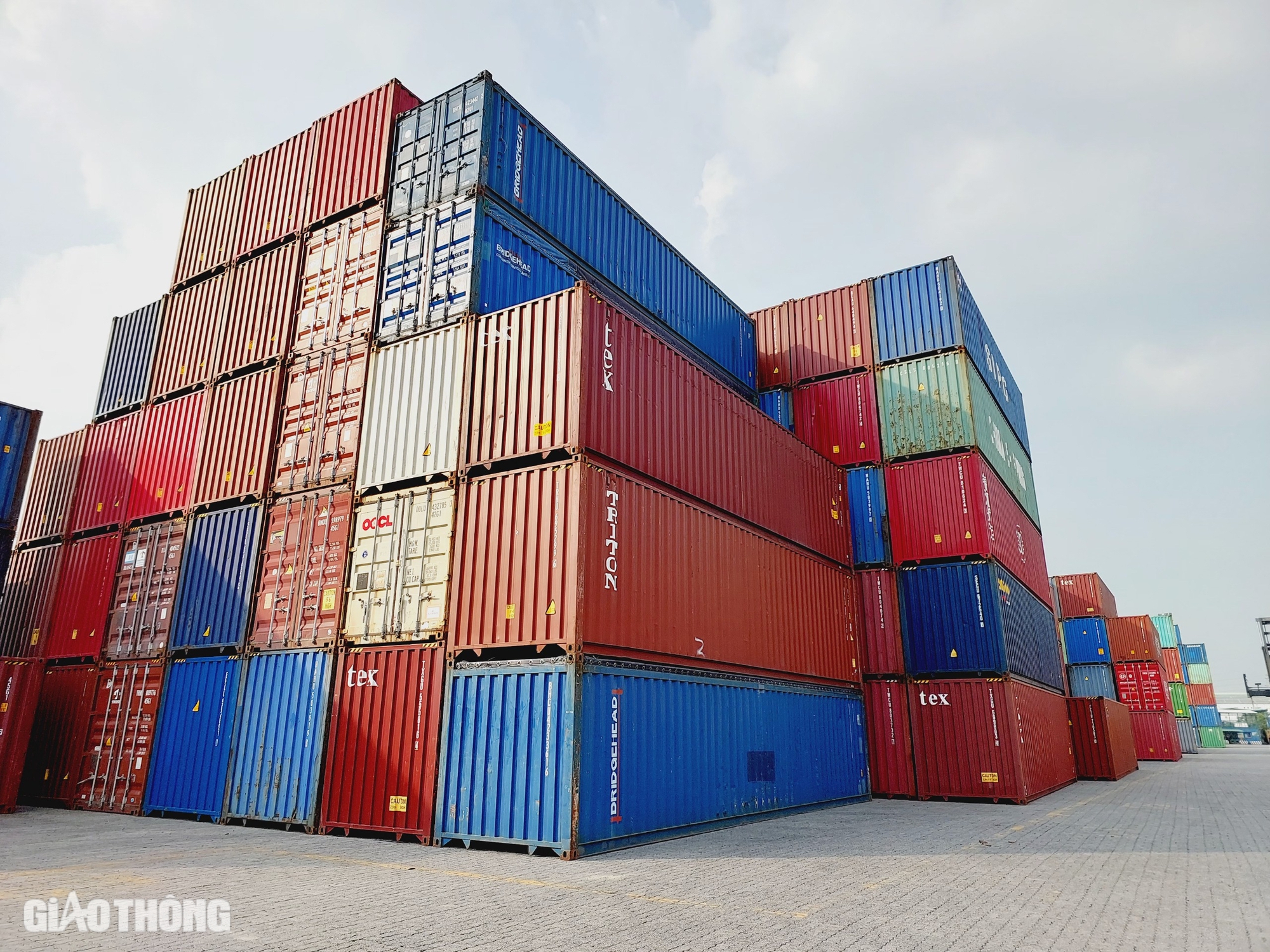 Doanh nghiệp vận tải biển lo thiếu container rỗng- Ảnh 1.