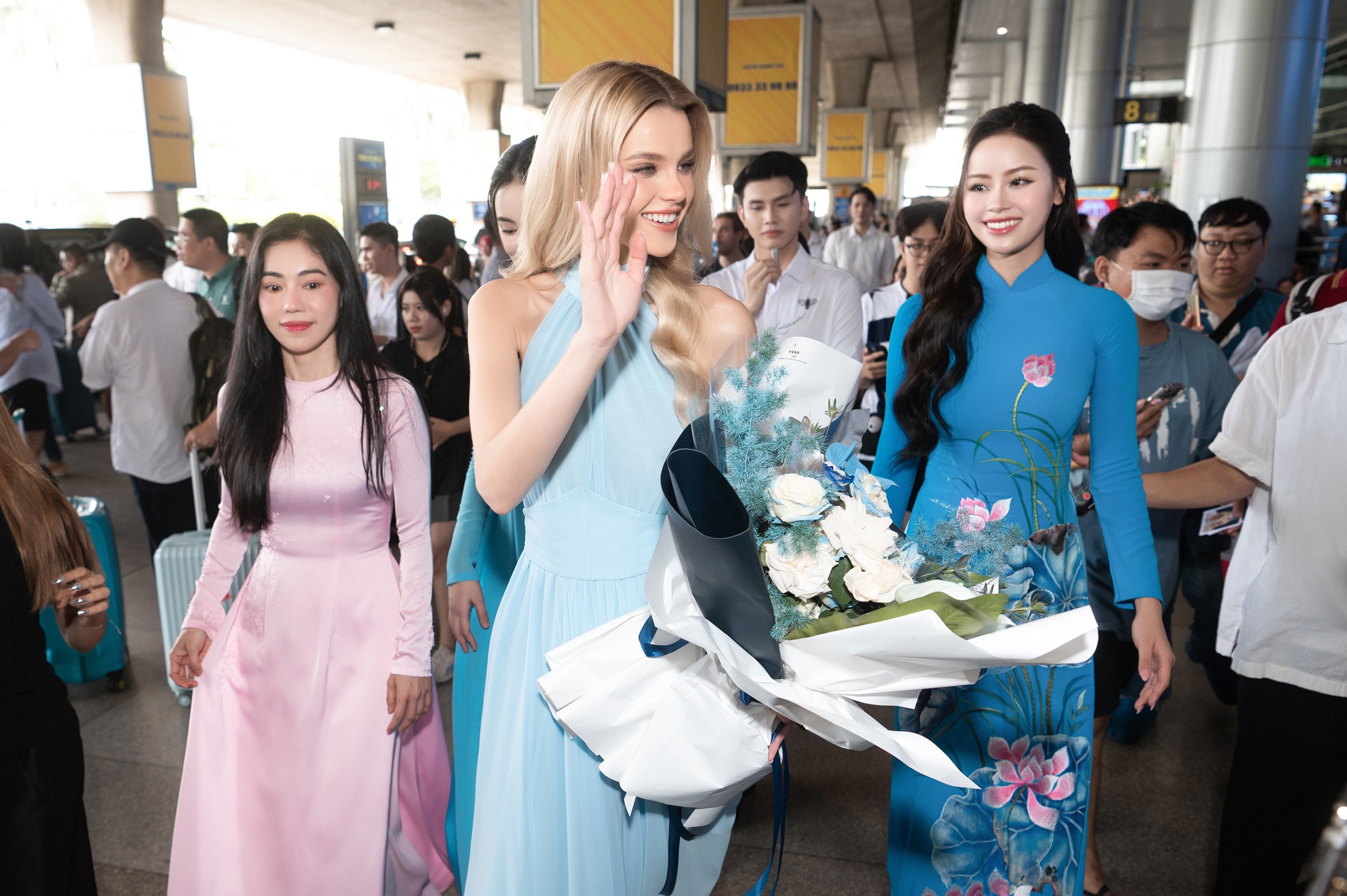 “Búp bê sống" Miss World 2024 Krystina Pyszkova đọ dáng bên hoa hậu Ý Nhi- Ảnh 8.