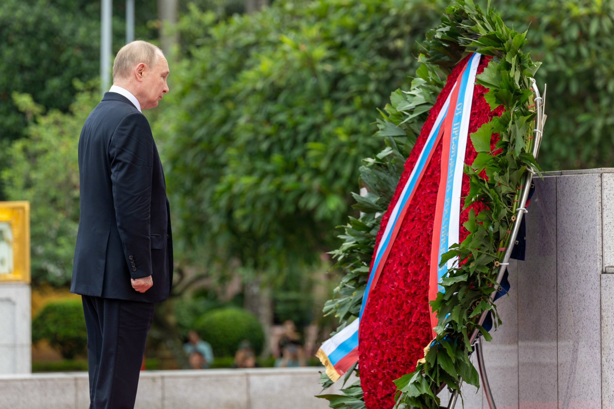 Tổng thống Nga đặt vòng hoa, viếng Chủ tịch Hồ Chí Minh và Anh hùng liệt sĩ- Ảnh 11.