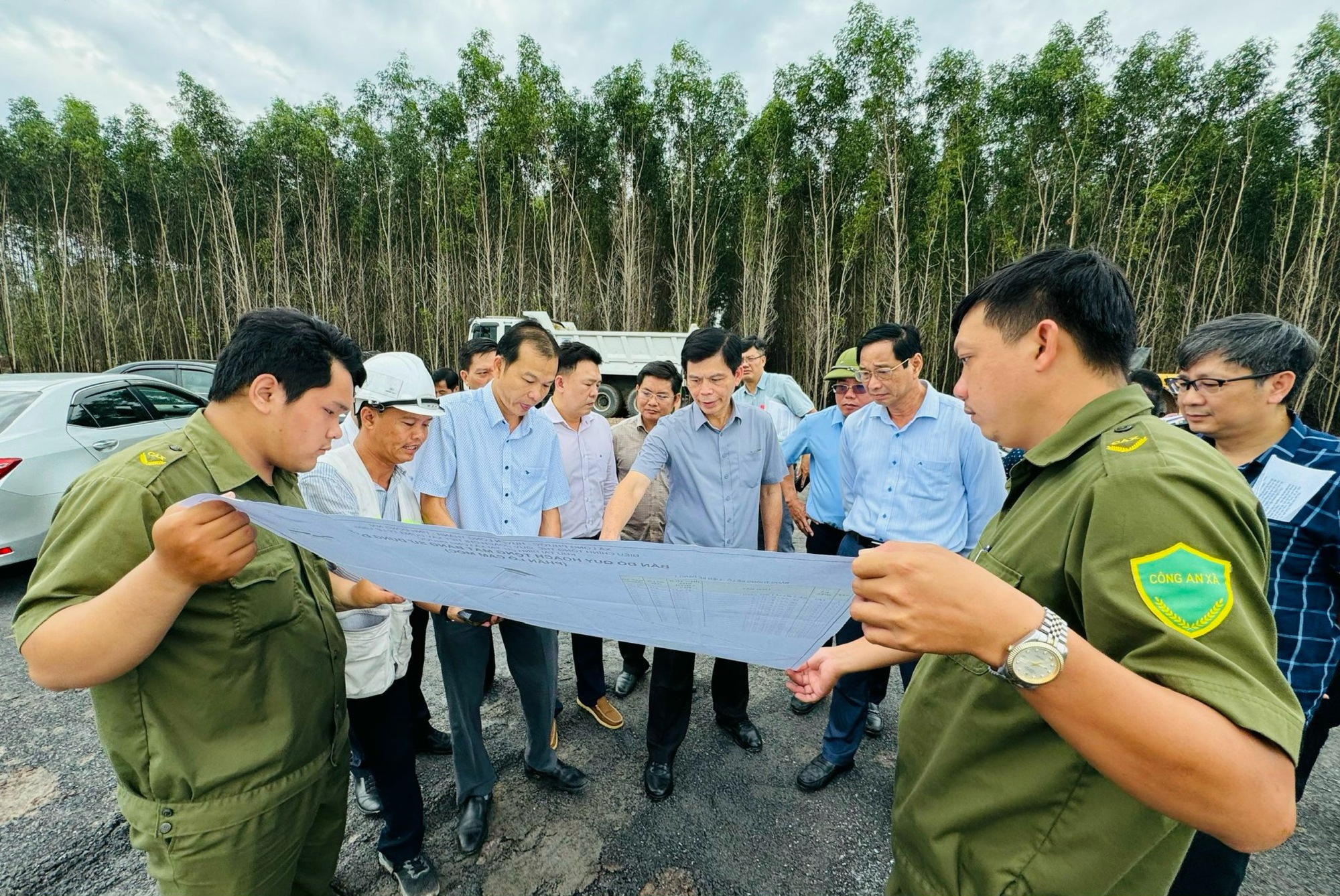 Giải quyết mặt bằng, vật liệu để đẩy nhanh tiến độ cao tốc qua Đồng Nai- Ảnh 2.