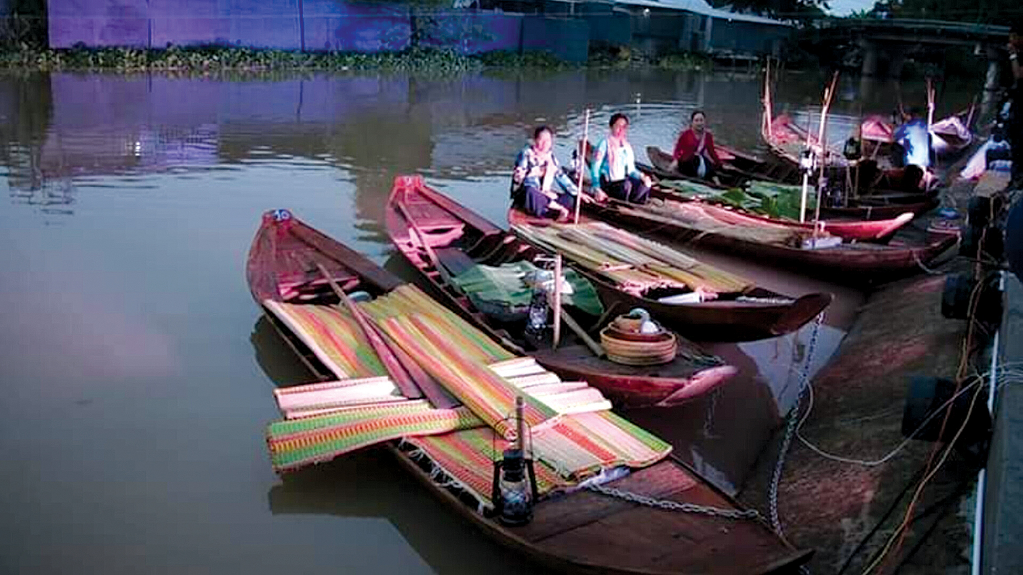 Tái hiện “chợ ma” độc đáo ở miền Tây- Ảnh 3.