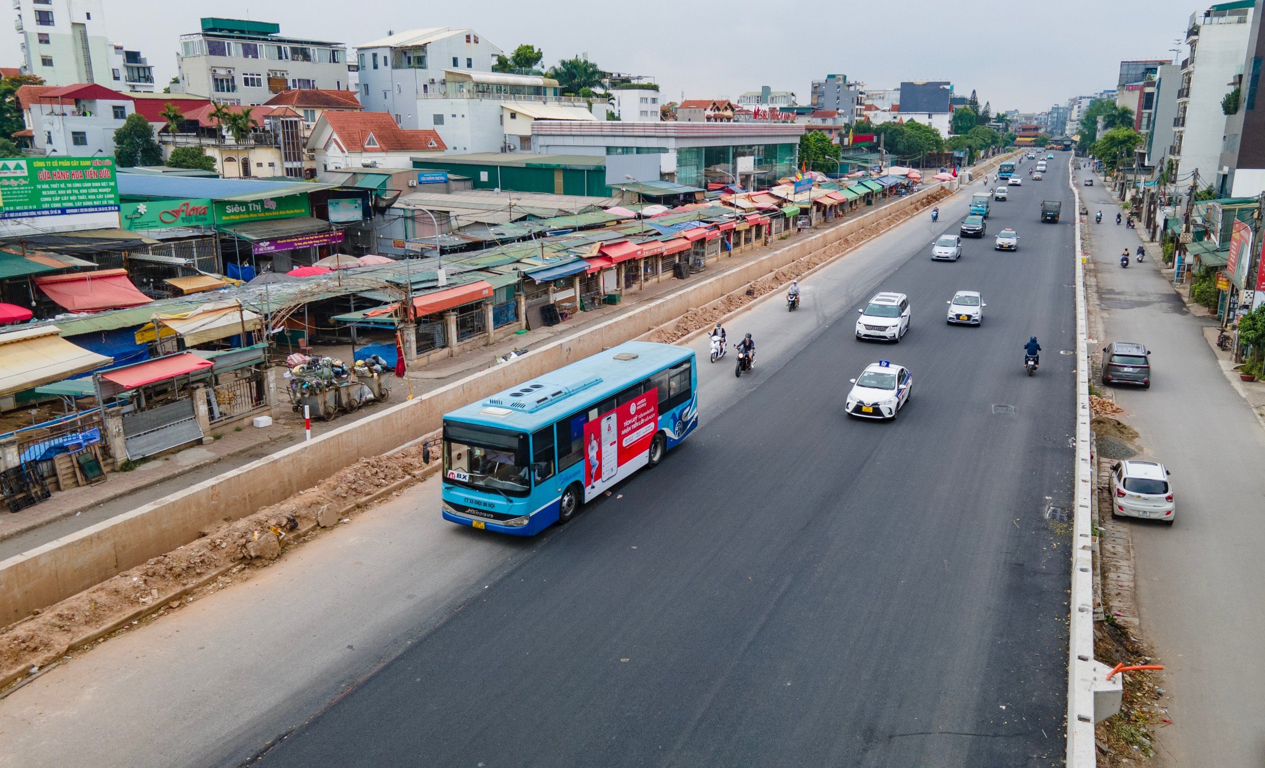 Ngắm đường Âu Cơ - Nghi Tàm sắp thông xe- Ảnh 1.