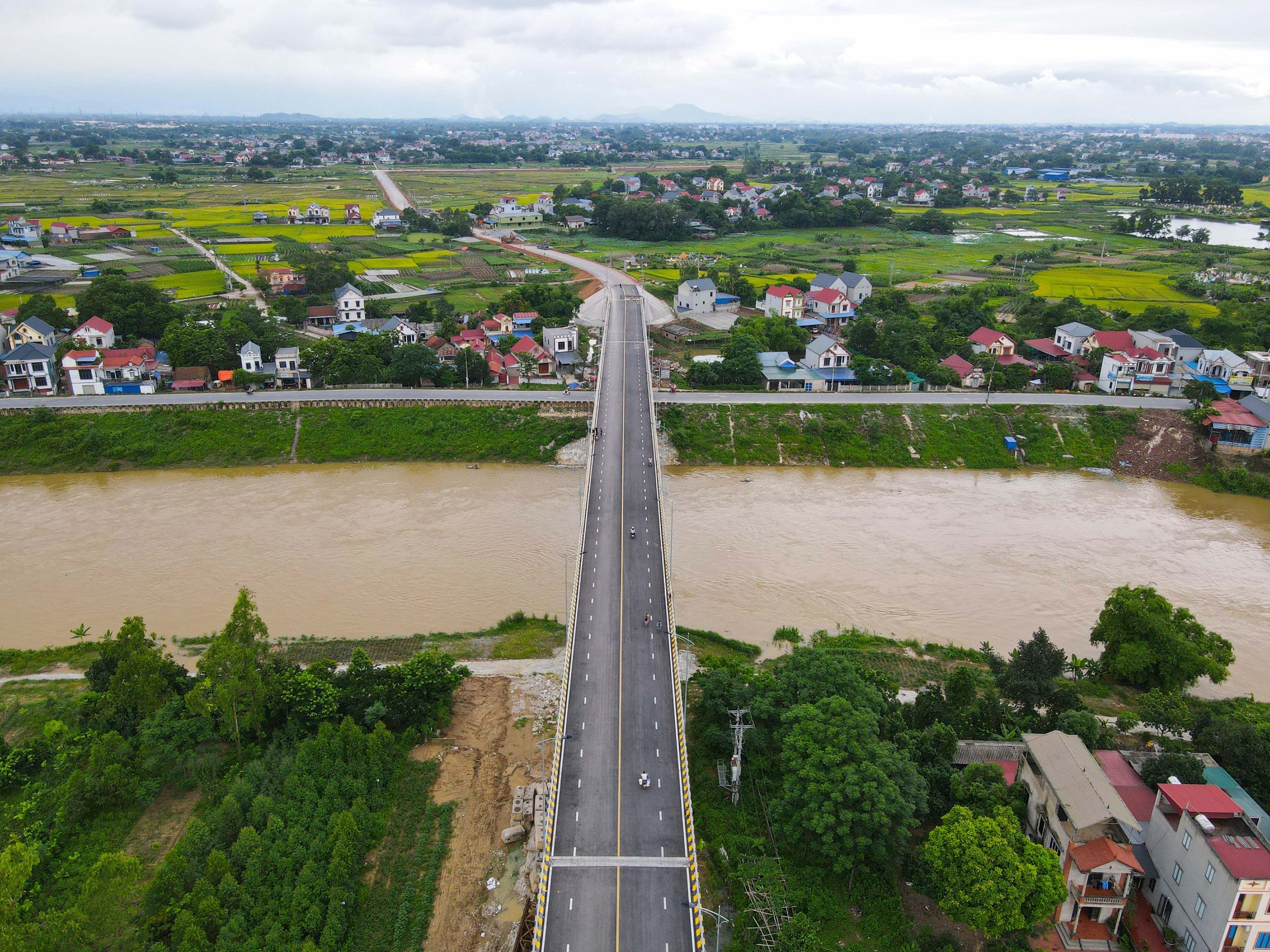 Đưa cầu nối 3 tỉnh vào sử dụng trong tháng 11- Ảnh 1.