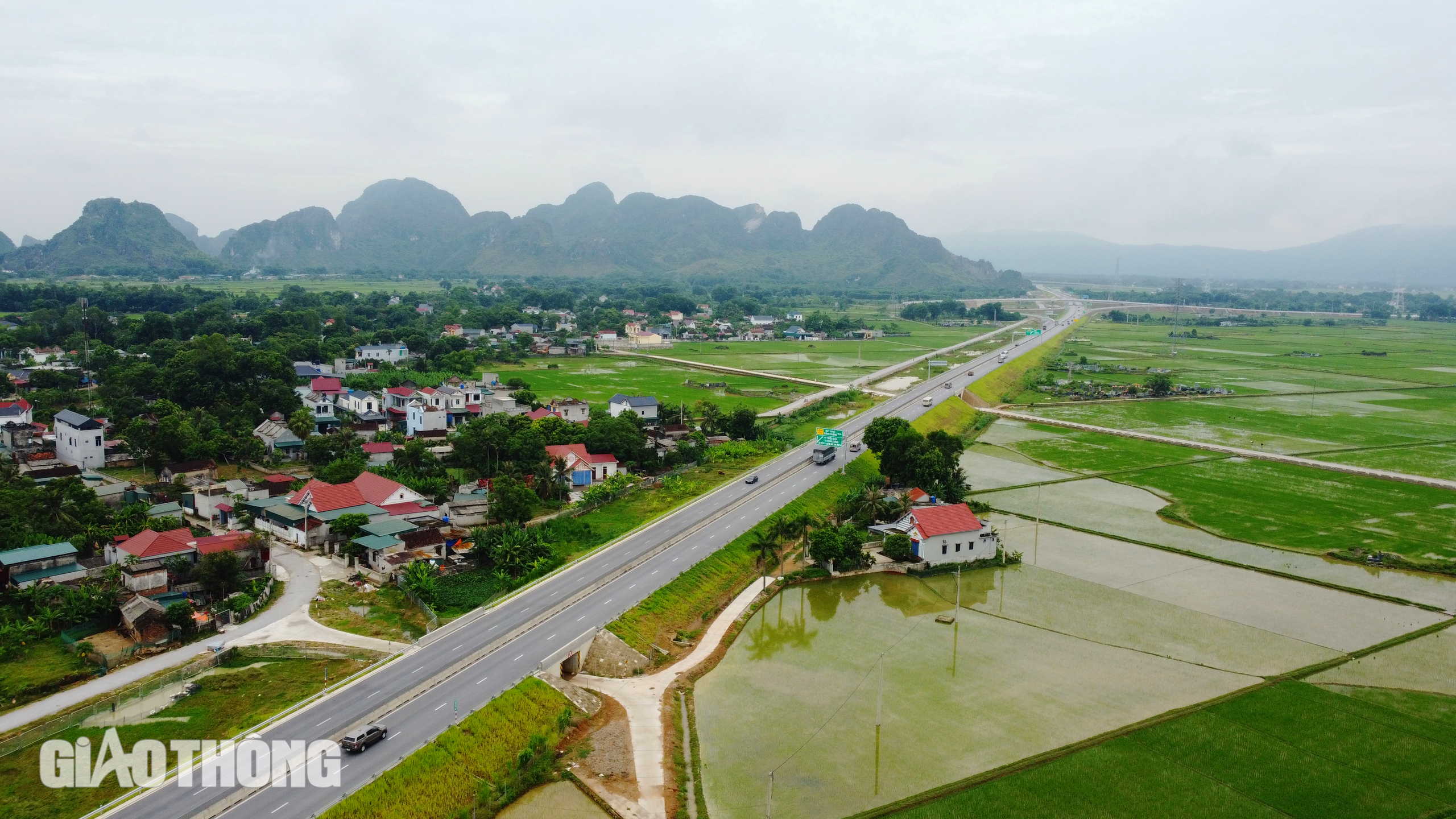 Ngắm cầu cạn đẹp nhất trên tuyến nối TP Thanh Hóa đi Nghi Sơn - Sao Vàng- Ảnh 12.