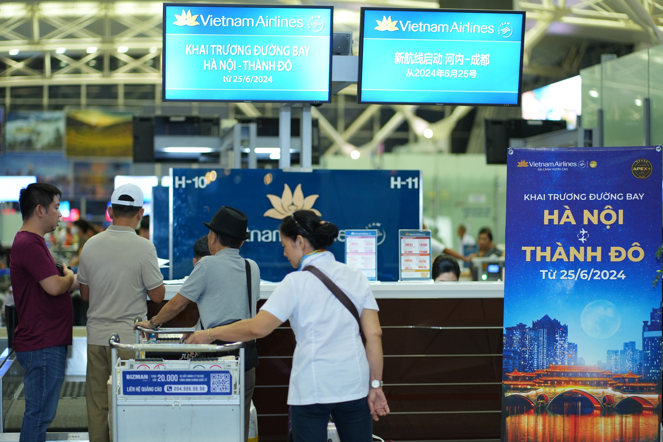 Vietnam Airlines mở đường bay thẳng Hà Nội - Thành Đô- Ảnh 1.