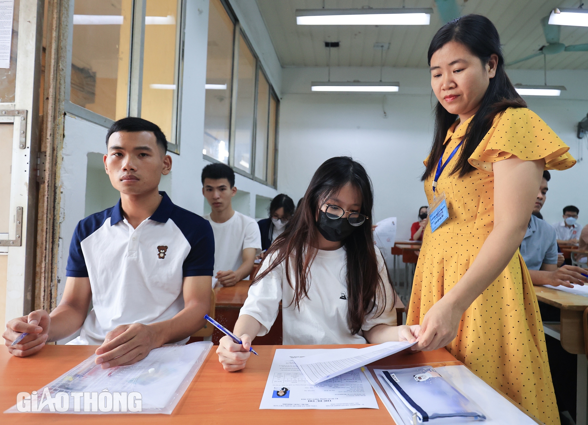 Thí sinh Hà Nội tự tin bước vào kỳ thi tốt nghiệp THPT 2024- Ảnh 5.