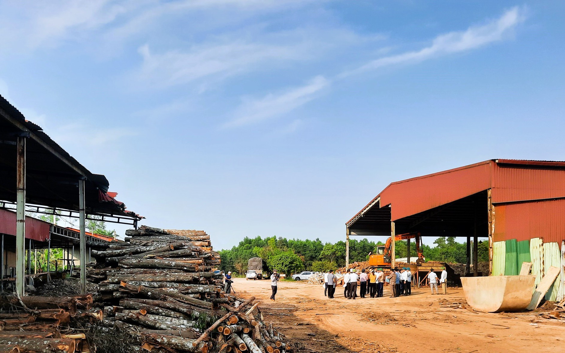 Chấp thuận chủ trương dời nhà máy công ty lâm sản để GPMB cao tốc Vạn Ninh - Cam Lộ