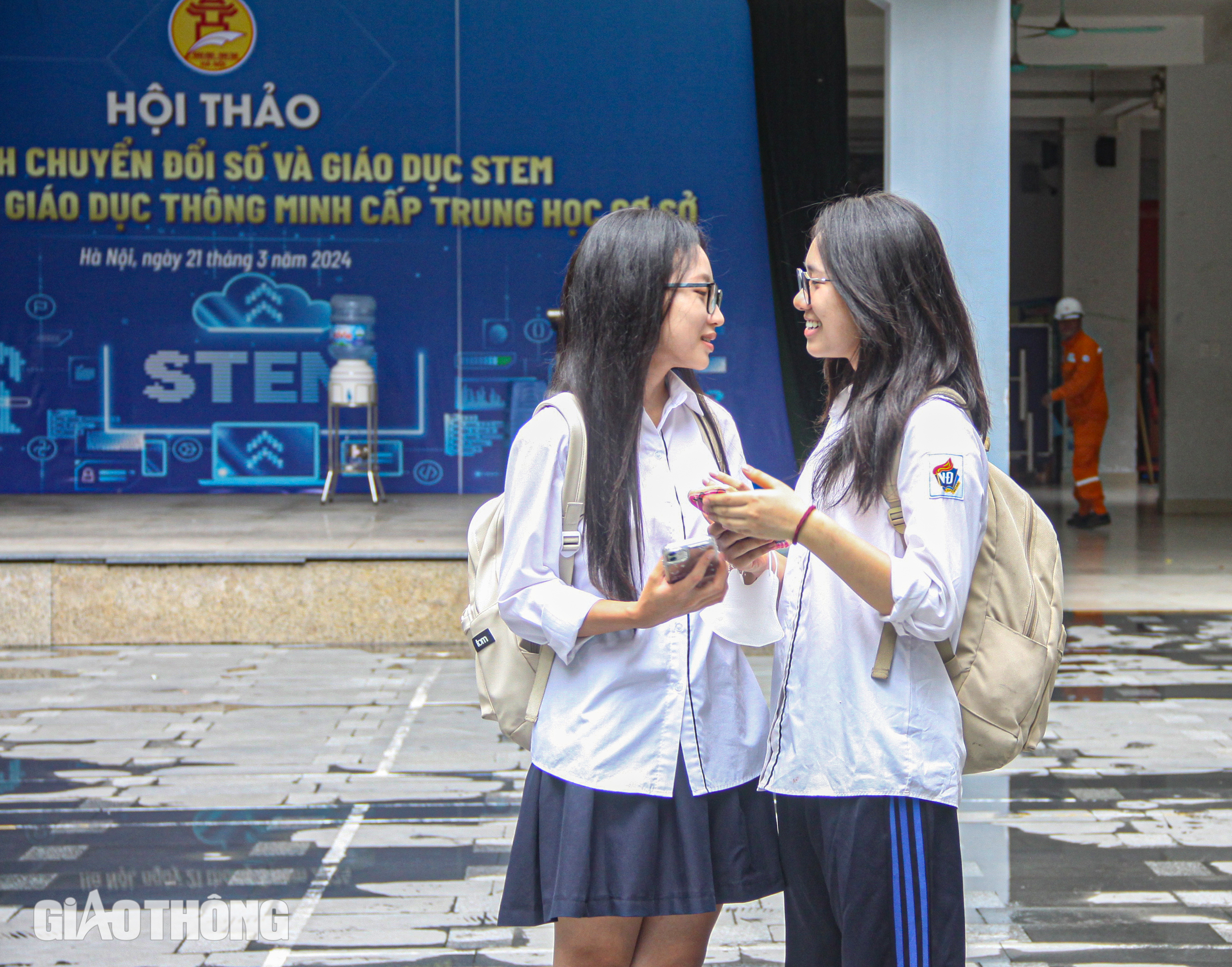 Thí sinh Hà Nội tự tin bước vào kỳ thi tốt nghiệp THPT 2024- Ảnh 16.