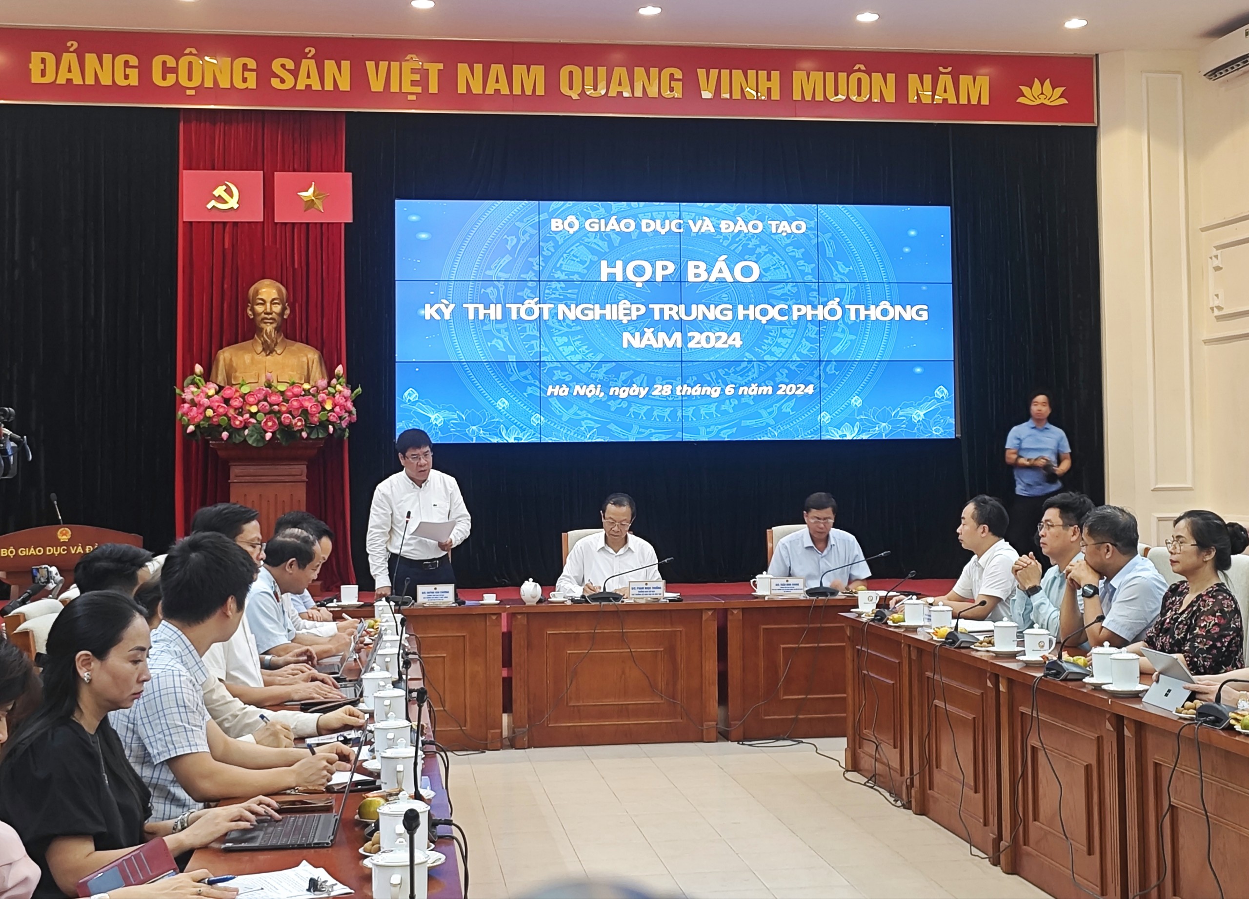 Khi nào công bố điểm thi tốt nghiệp THPT năm 2024?- Ảnh 1.