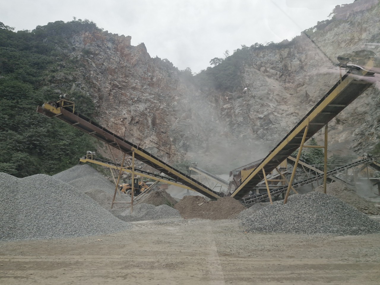 Hết thời hạn, nhiều mỏ đá tại Thái Nguyên vẫn chưa lắp đặt trạm cân- Ảnh 3.