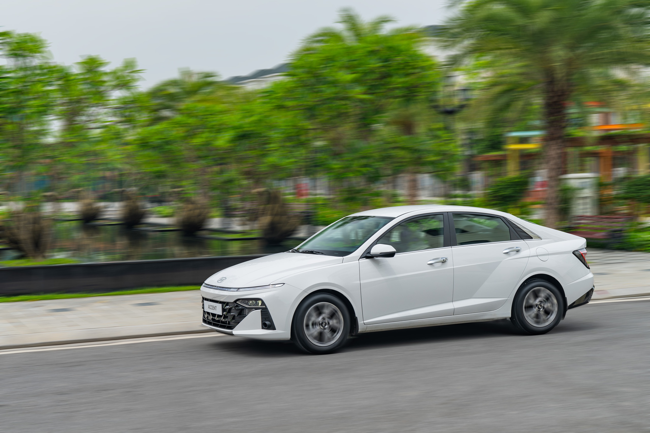 Tầm giá 600 triệu, chọn Hyundai Accent 2024 hay Honda City?- Ảnh 7.