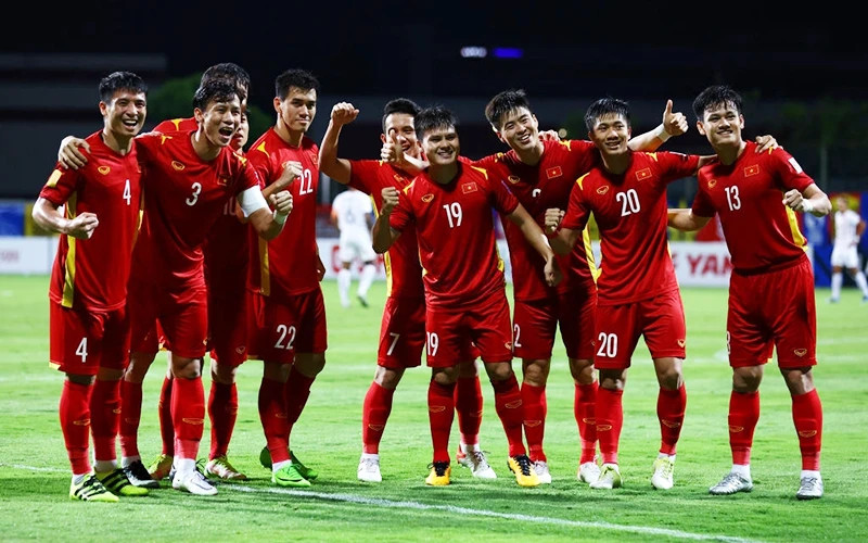 Việt Nam vs Philippines: Chiến thắng cảm xúc trong ngày ra mắt HLV Kim Sang-sik - Ảnh 8. Việt Nam vs Philippines: Chiến thắng cảm xúc trong ngày ra mắt HLV Kim Sang-sik - Ảnh 8.