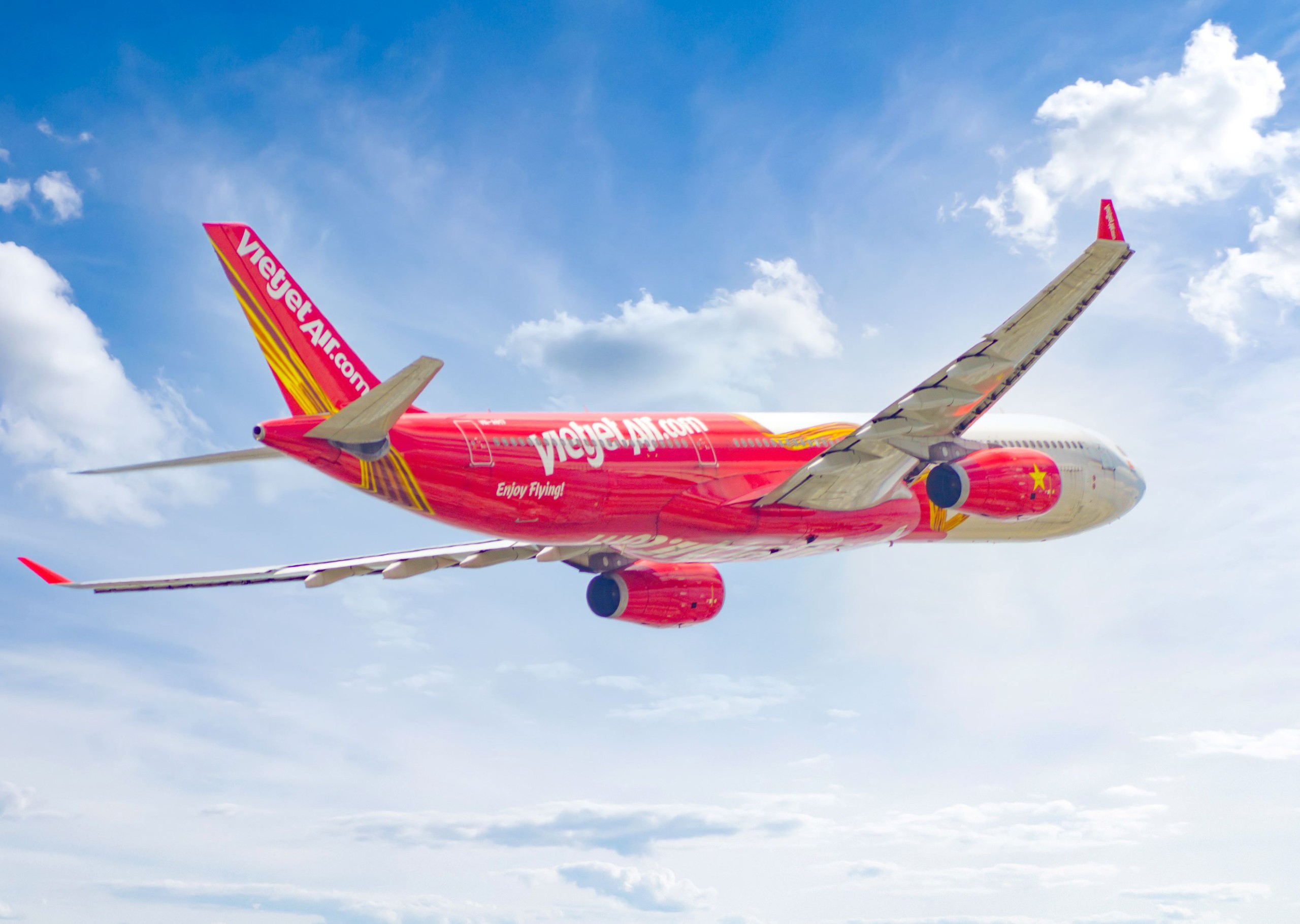 Vietjet tung hàng triệu mã ưu đãi giảm tới 66% khi mua vé ngày 6/6- Ảnh 1. Vietjet tung hàng triệu mã ưu đãi giảm tới 66% khi mua vé ngày 6/6- Ảnh 1.