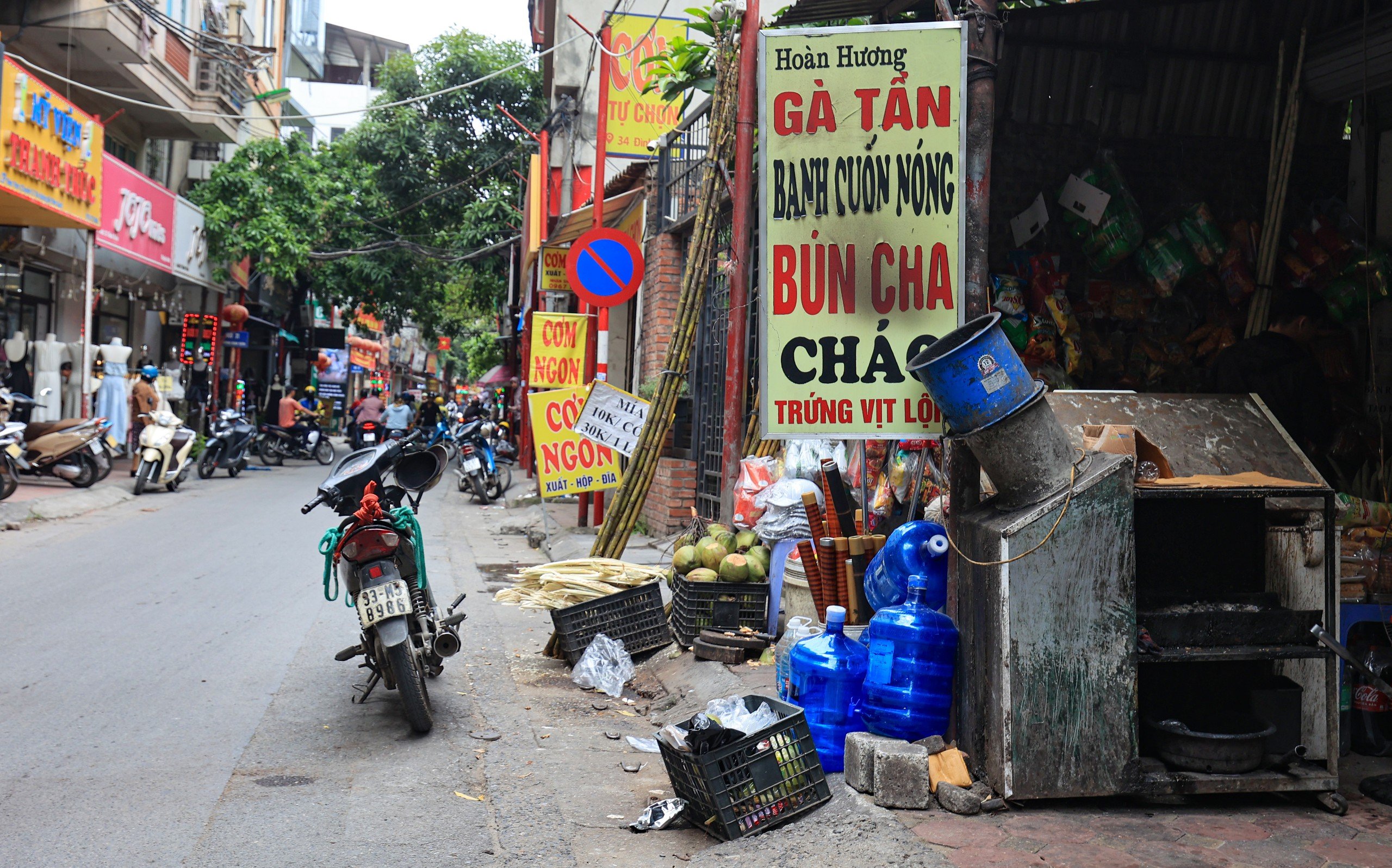 Hà Nội: Phố "kiểu mẫu" thành phố... "kiểu cũ"- Ảnh 7.