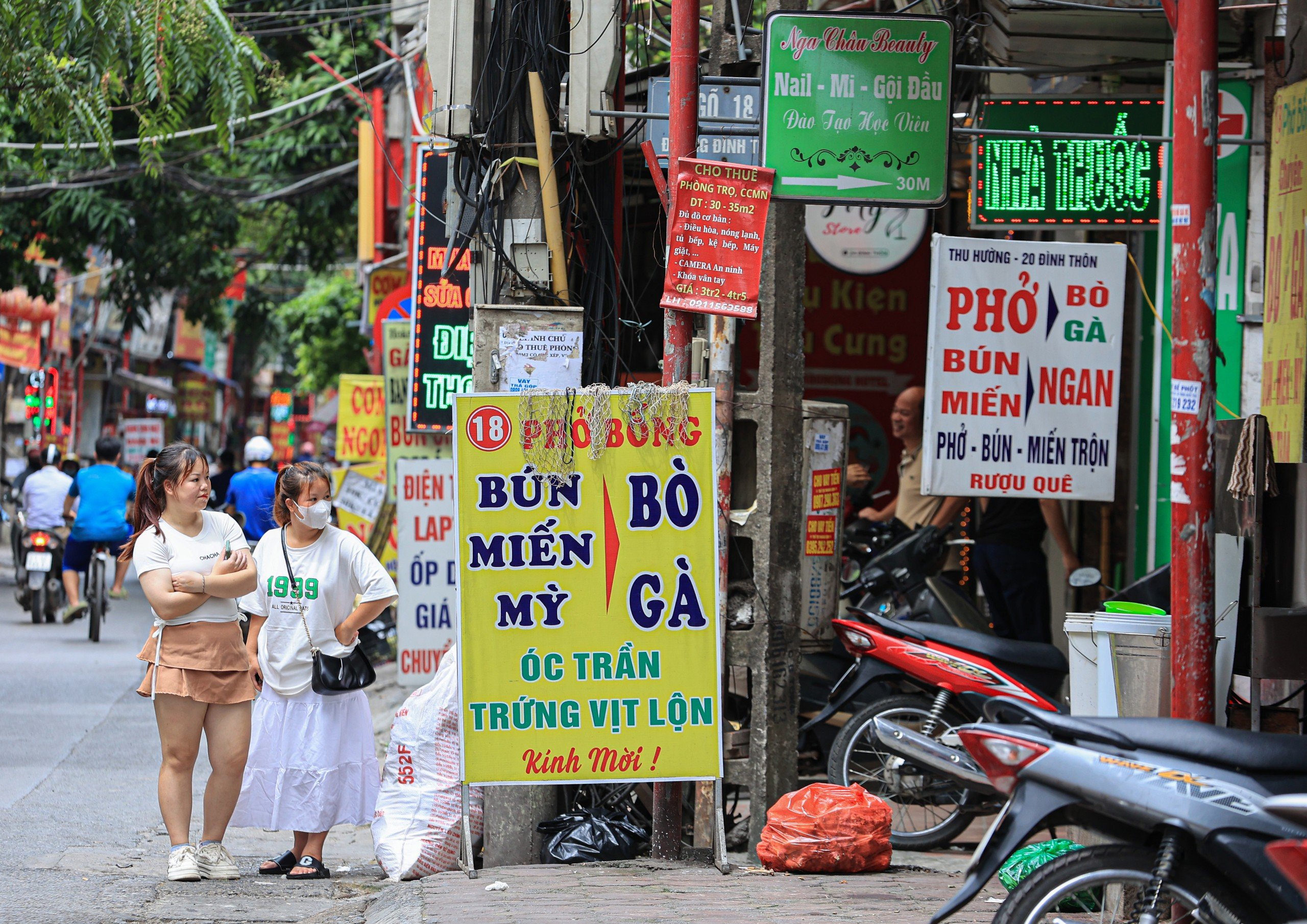 Hà Nội: Phố "kiểu mẫu" thành phố... "kiểu cũ"- Ảnh 4.