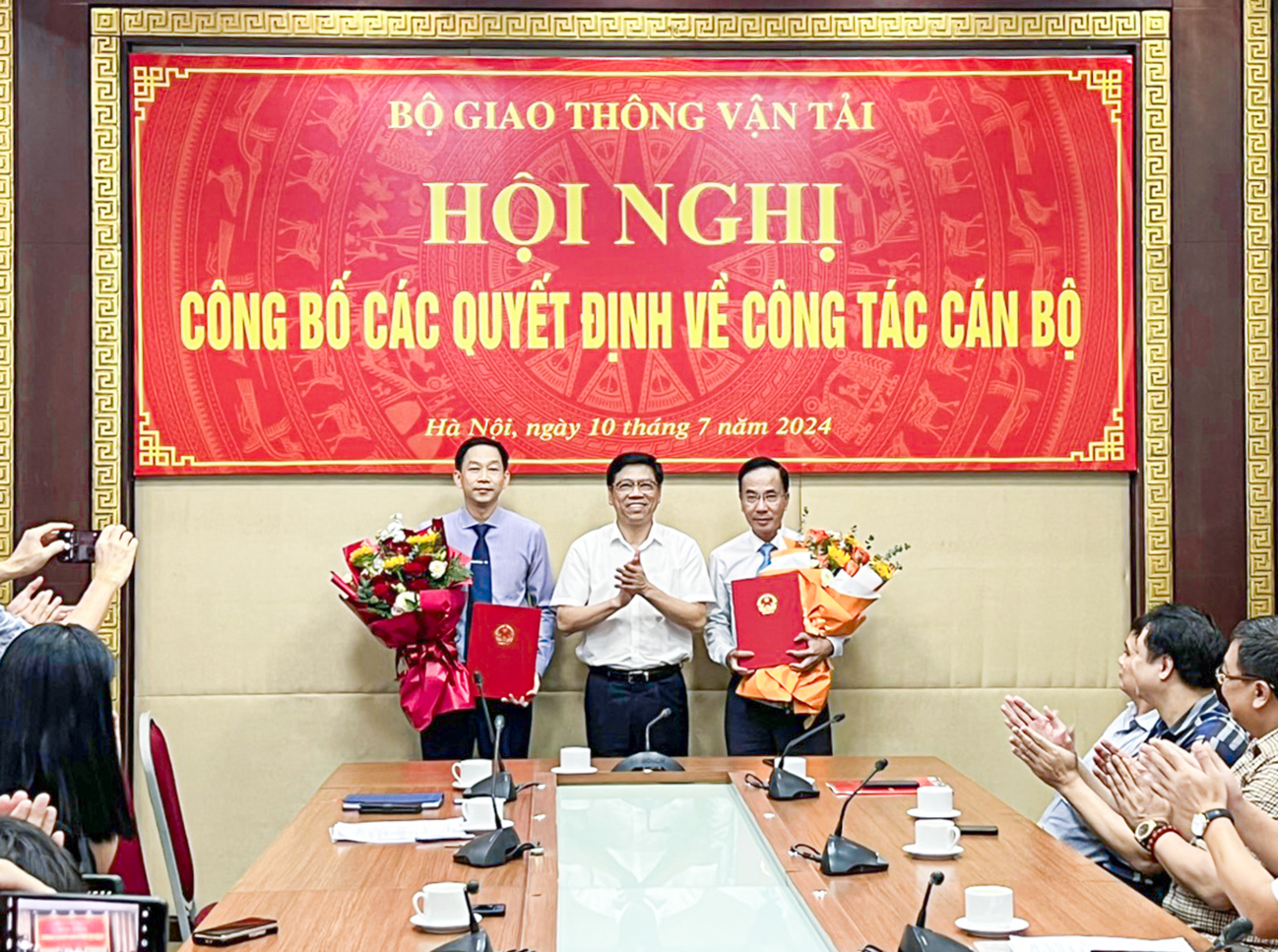 Bộ GTVT bổ nhiệm Cục phó Đăng kiểm, Thư ký Bộ trưởng- Ảnh 1.