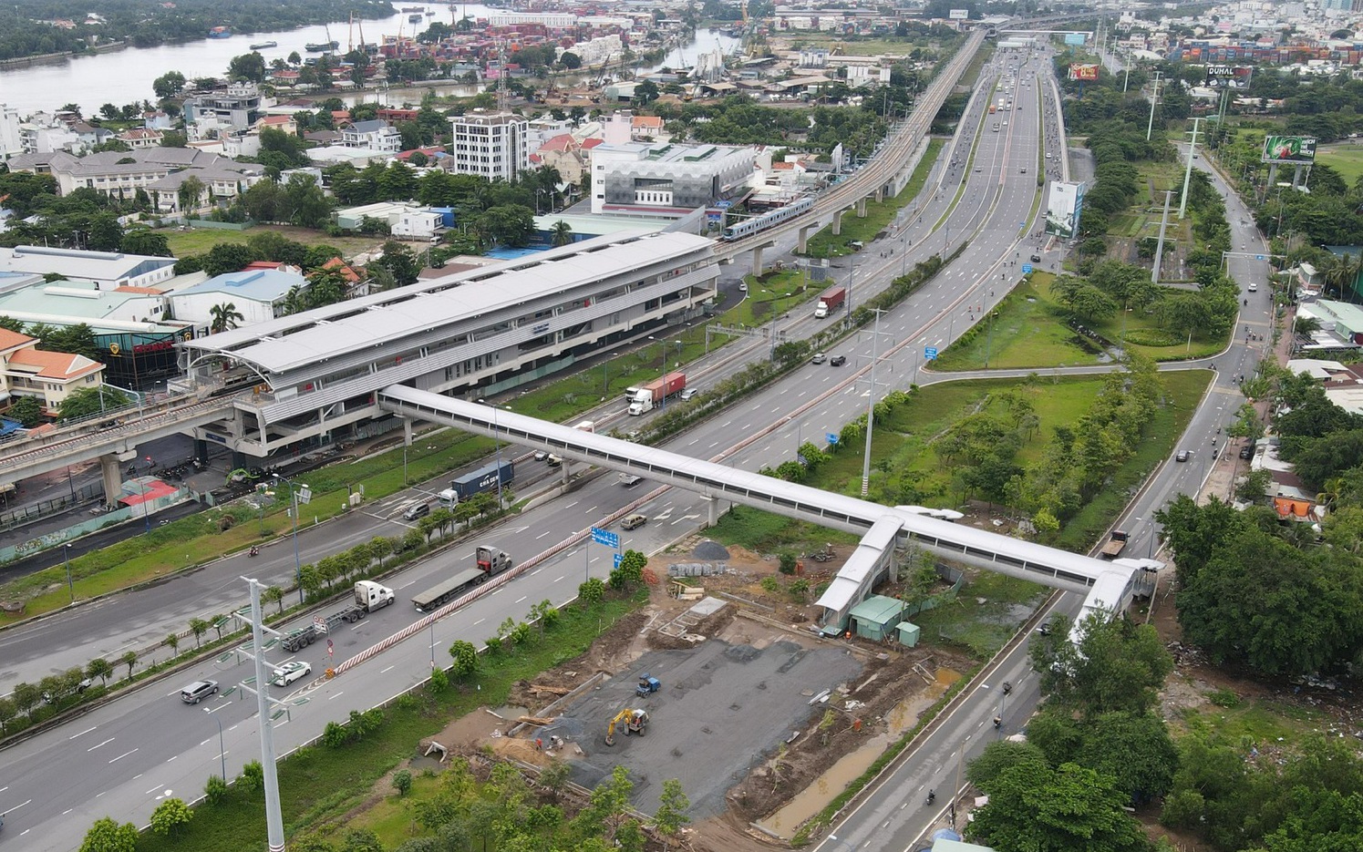 Tăng tốc xây bãi giữ xe, trạm xe buýt dọc metro Bến Thành - Suối Tiên