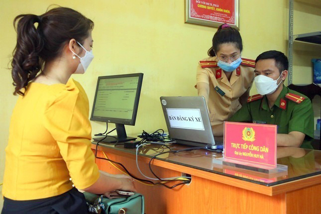 Gần 19 triệu giấy phép lái xe đã được tích hợp trên VNeID- Ảnh 2. Gần 19 triệu giấy phép lái xe đã được tích hợp trên VNeID- Ảnh 2.