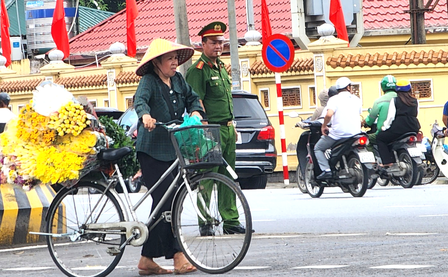 Chủ tịch nước Tô Lâm kiểm tra công tác chuẩn bị Quốc tang Tổng Bí thư Nguyễn Phú Trọng- Ảnh 7.