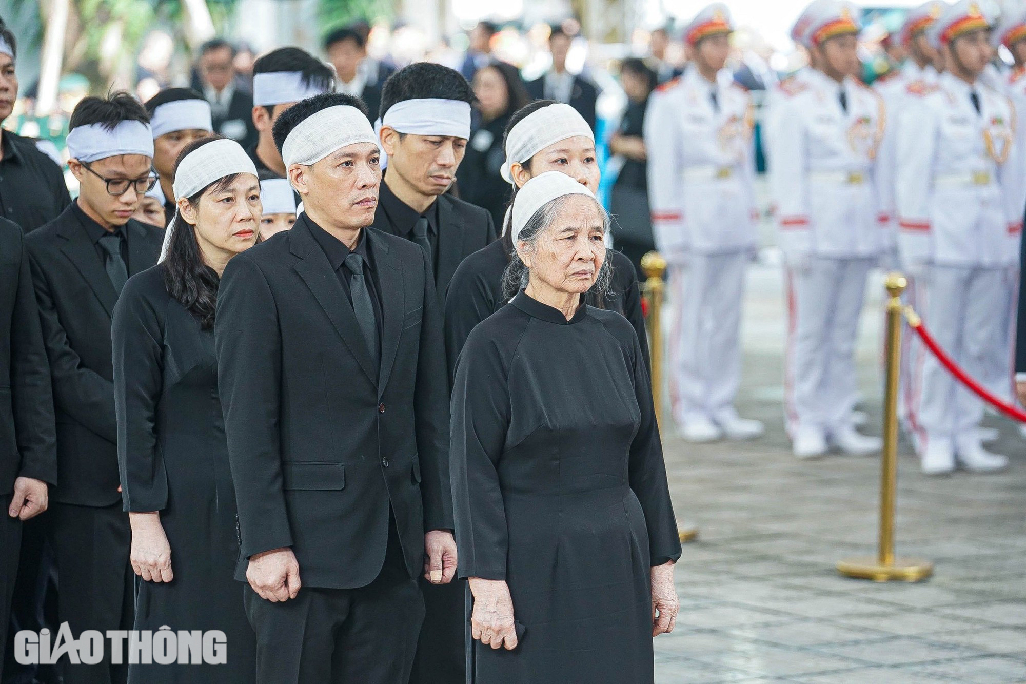 Hình ảnh gia quyến Tổng Bí thư Nguyễn Phú Trọng tại lễ Quốc tang- Ảnh 5. Hình ảnh gia quyến Tổng Bí thư Nguyễn Phú Trọng tại lễ Quốc tang- Ảnh 5.