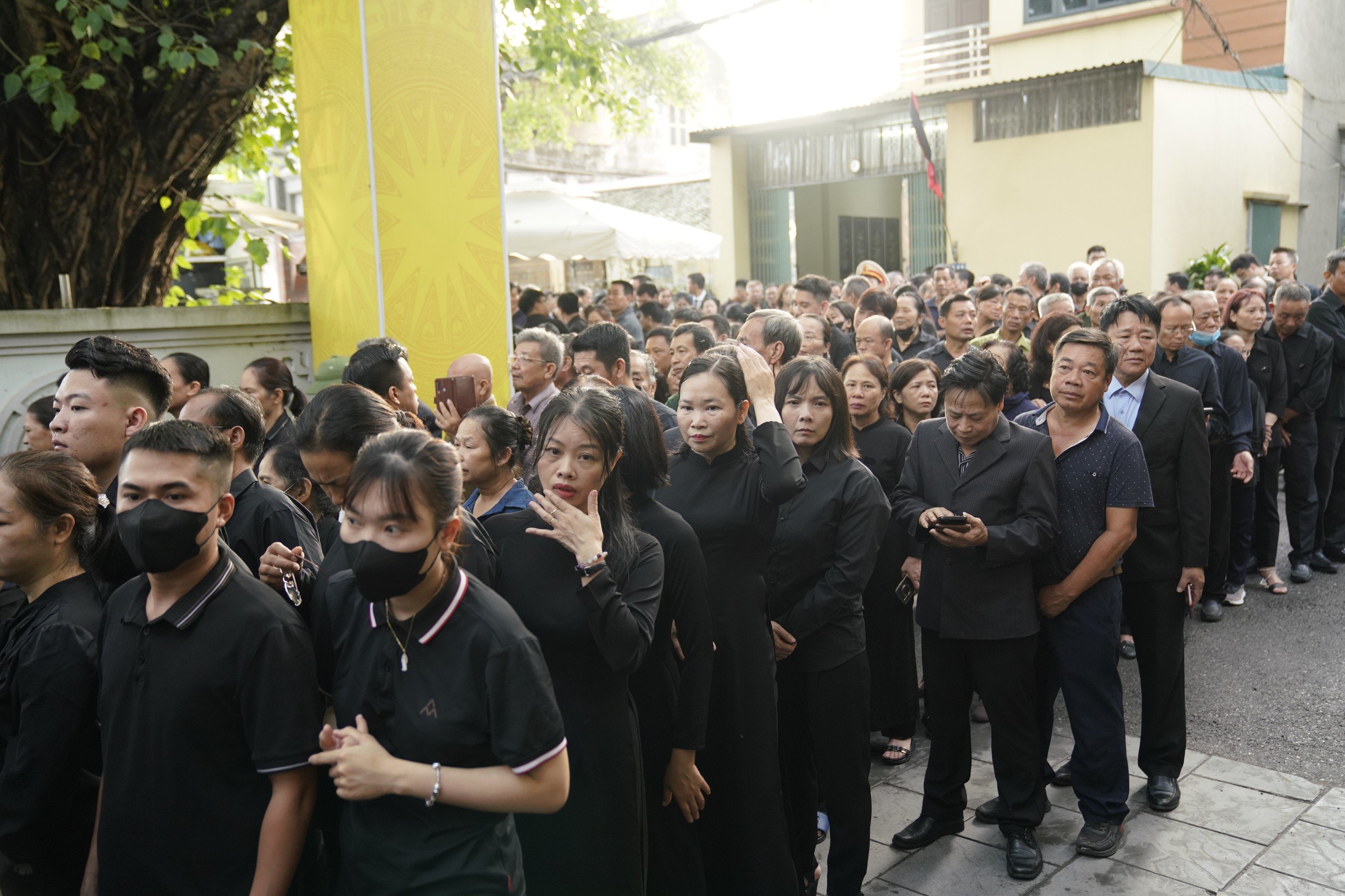 Nghẹn ngào lễ viếng Tổng Bí thư Nguyễn Phú Trọng tại quê nhà- Ảnh 15.