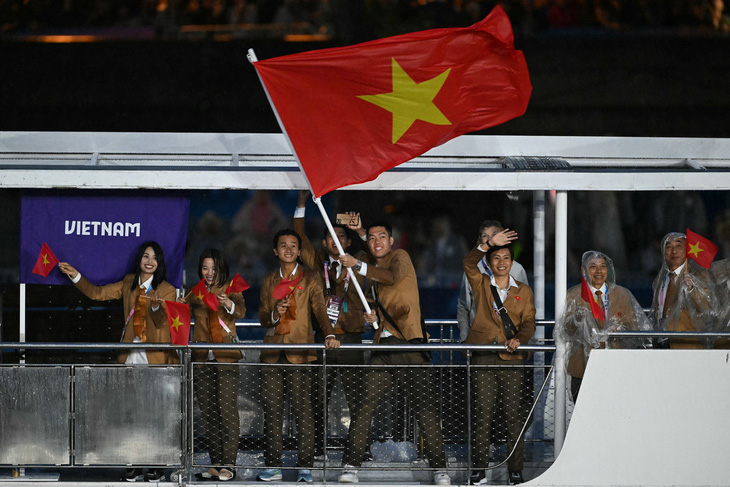 Khai mạc Olympic Paris 2024: "Bữa tiệc" hoành tráng trên sông Seine- Ảnh 14.