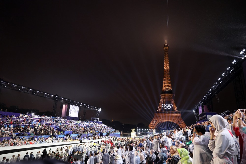 Khai mạc Olympic Paris 2024: "Bữa tiệc" hoành tráng trên sông Seine- Ảnh 21.