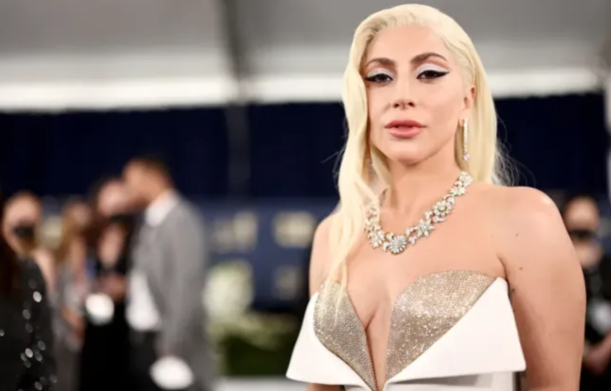 Lady Gaga "ngầm" khẳng định đã đính hôn với bạn trai doanh nhân- Ảnh 4.