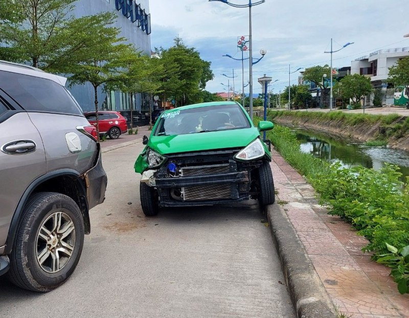 Công an Quảng Bình bắt 3 đối tượng giết tài xế cướp xe taxi- Ảnh 2.