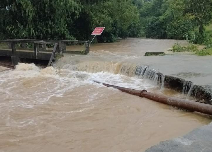 Nhiều nơi trên địa bàn tỉnh Hà Giang ngập nửa mét do mưa lớn- Ảnh 6.