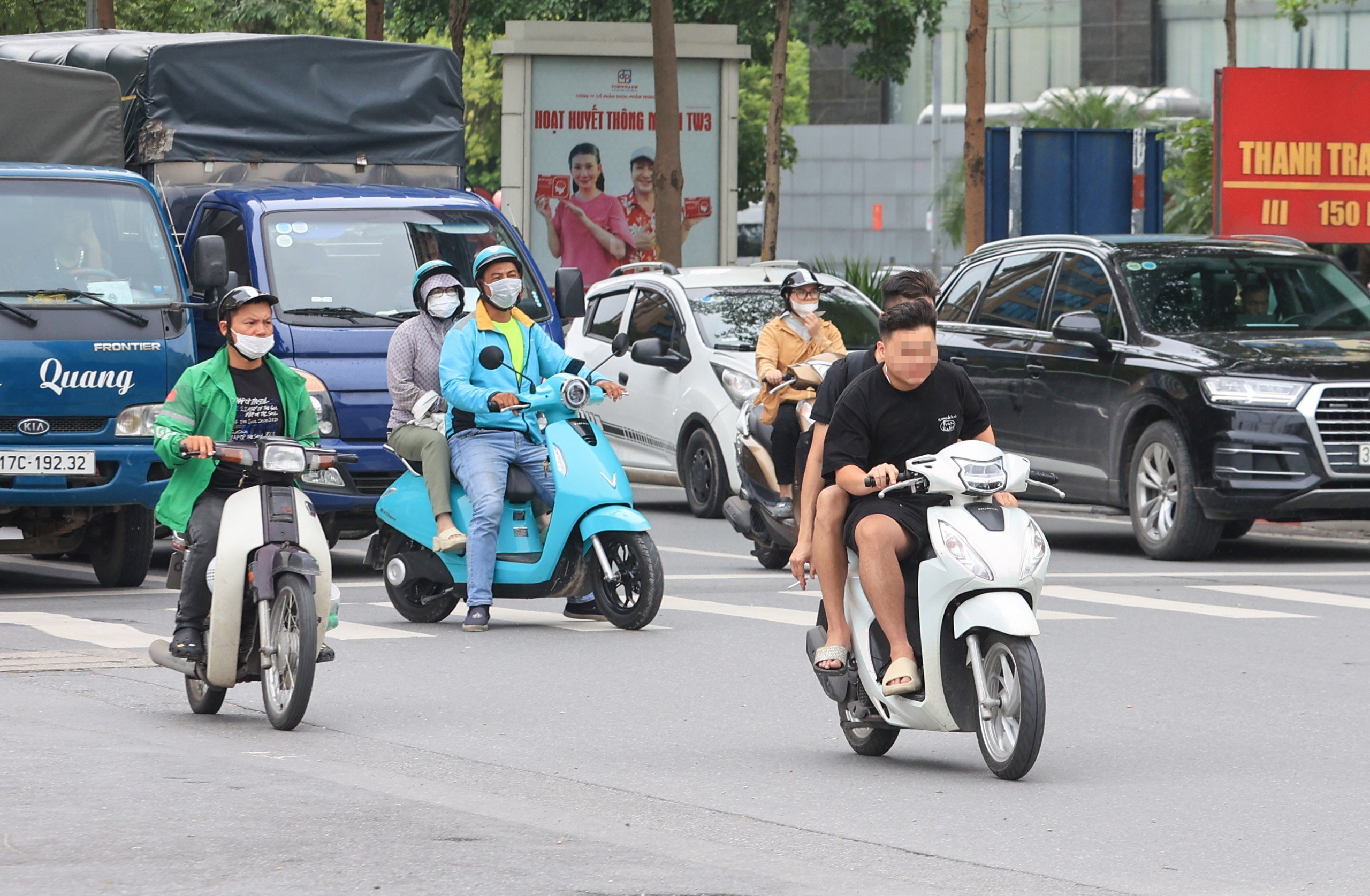 Vì sao chưa "phạt nguội" phương tiện trên đường Phạm Văn Bạch?- Ảnh 5.