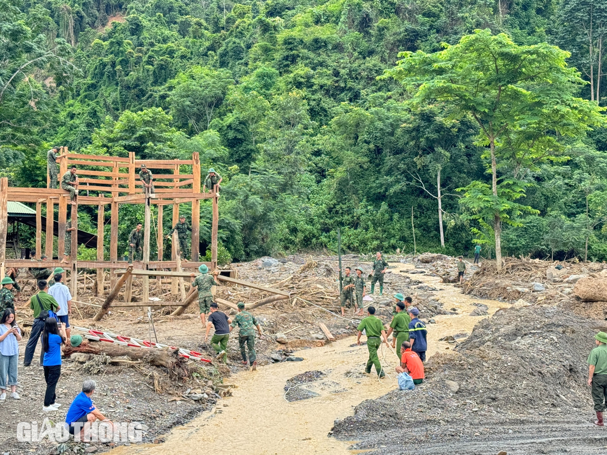 Cuộc sống người dân Mường Pồn ra sao sau một tuần chống chọi lũ quét?- Ảnh 6.