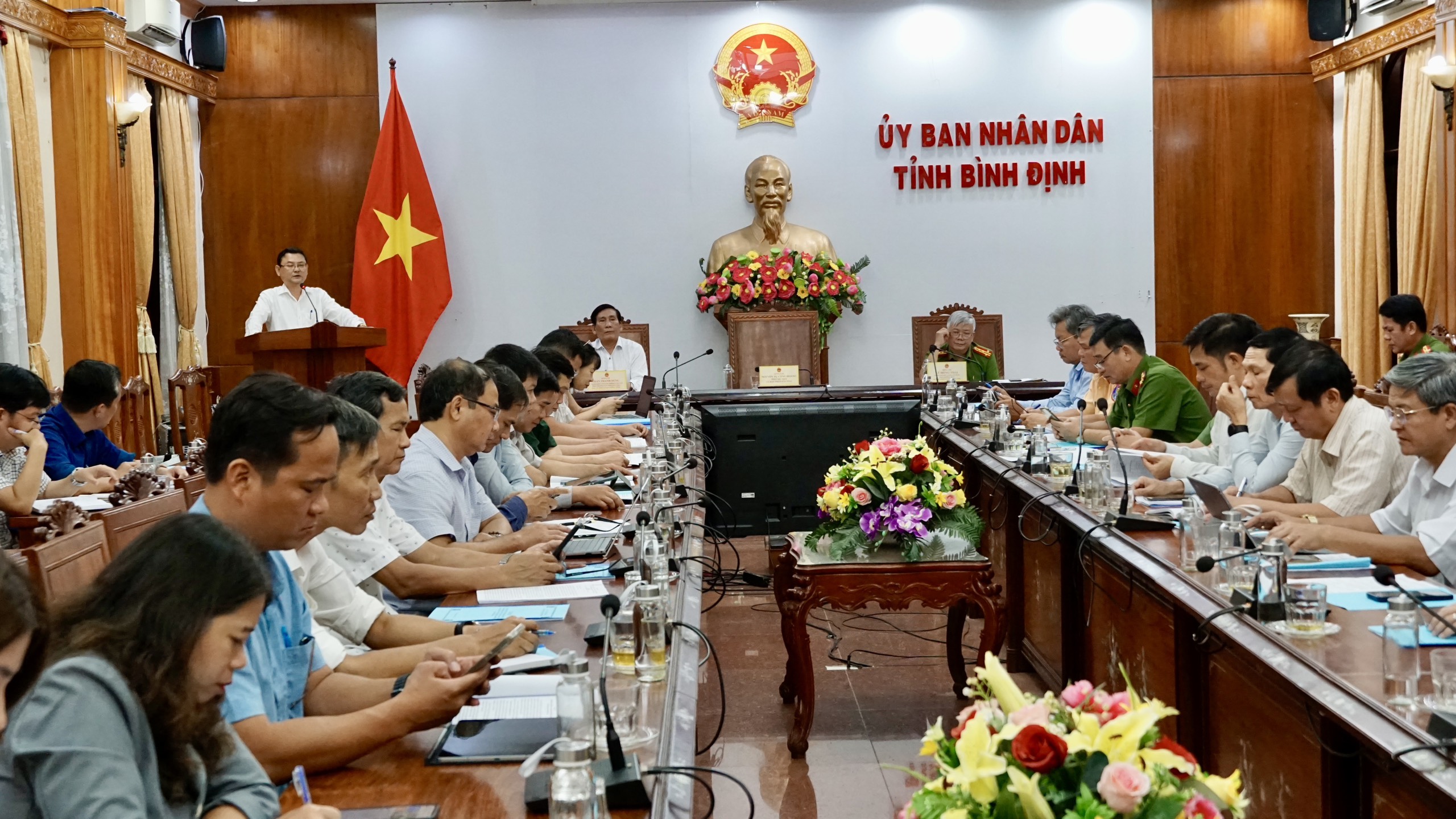 B&igrave;nh Định: Y&ecirc;u cầu gắn tr&aacute;ch nhiệm người đứng đầu với kết quả đảm bảo ATGT- Ảnh 1.