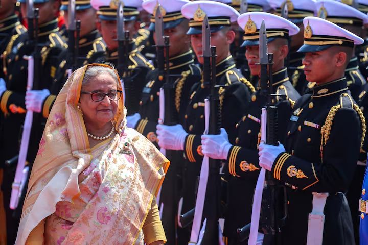 Thông tin bất ngờ về khủng hoảng Bangladesh: Cựu Thủ tướng Sheikh Hasina chưa hề từ chức- Ảnh 1.