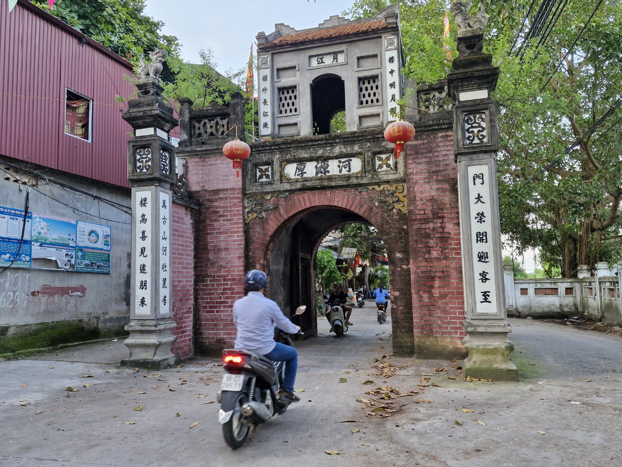 Độc đáo những căn nhà cổ hàng trăm năm tuổi, chứng tích làng gốm cổ Thổ Hà, Bắc Giang- Ảnh 3.