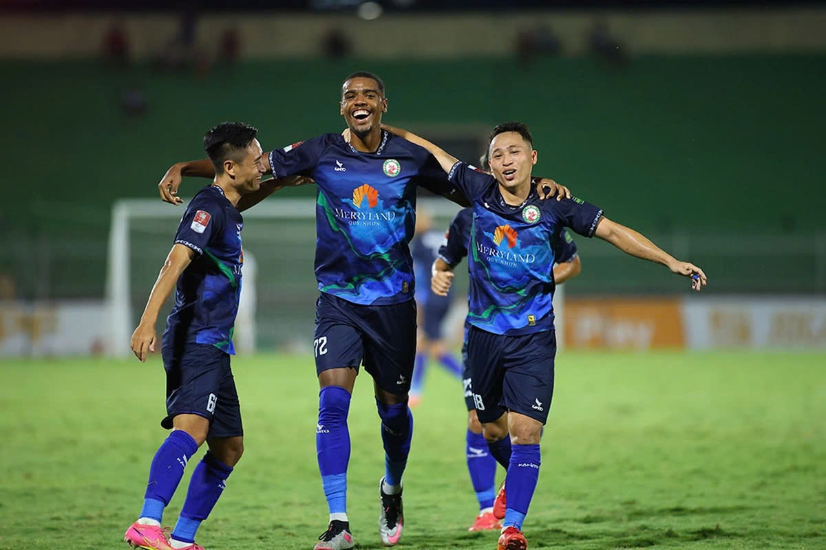 Đội á quân V-League “tan đàn xẻ nghé” sau mùa giải 2023-2024- Ảnh 1.