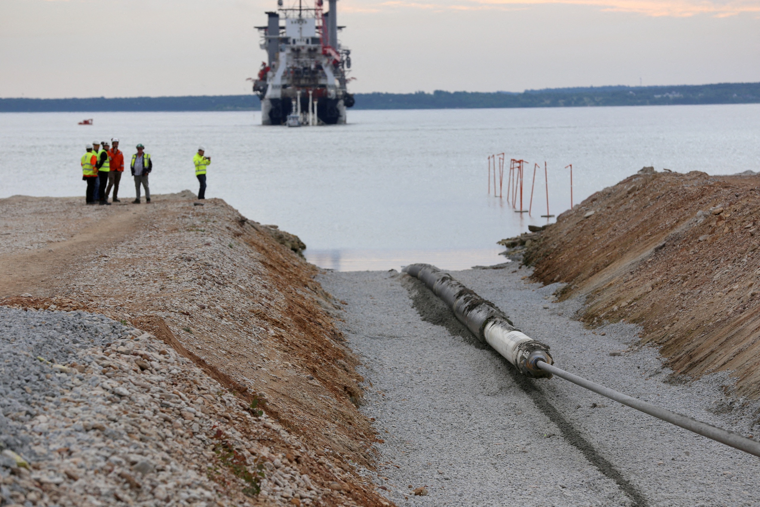 SCMP: Trung Quốc thừa nhận tàu biển vô ý làm hỏng đường ống khí đốt Baltic- Ảnh 1.