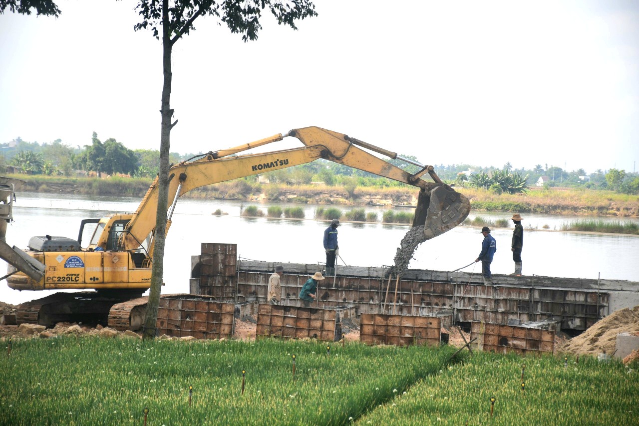 Quảng Ngãi đua tiến độ hai dự án kè 400 tỷ trên sông  Trà Khúc trước mùa mưa cận kề- Ảnh 2.