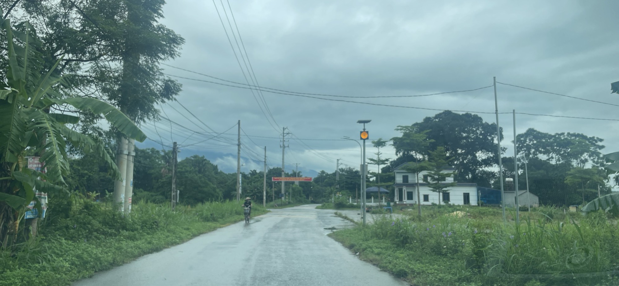 Tai nạn 1 người tử vong ở Phú Thọ: Đèn cảnh báo, gờ giảm tốc đầy đủ- Ảnh 2.