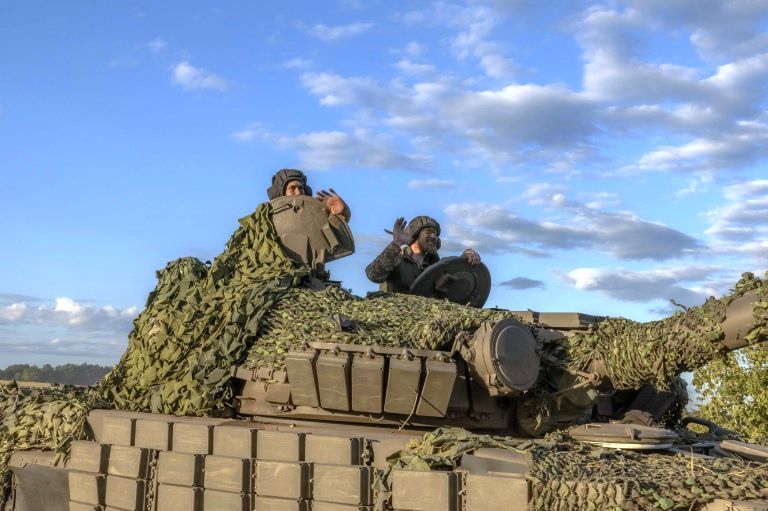 Ukraine tuyên bố kiểm soát hoàn toàn thị trấn có ý nghĩa sống còn tại biên giới Nga- Ảnh 1.