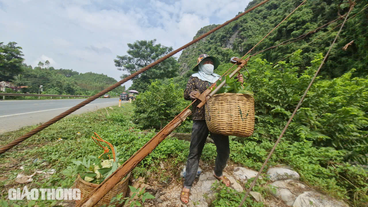 Tận thấy na "ngồi" thúng, "đi" ròng rọc từ núi đá xuống chợ ở Lạng Sơn- Ảnh 7.