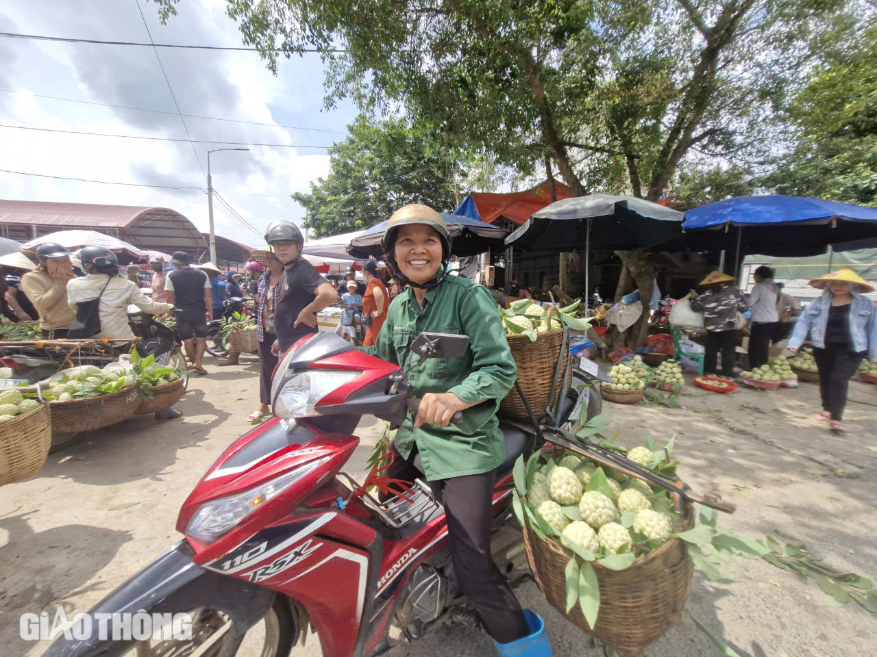 Tận thấy na "ngồi" thúng, "đi" ròng rọc từ núi đá xuống chợ ở Lạng Sơn- Ảnh 14.