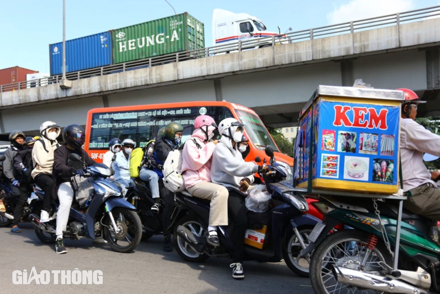 Toàn cảnh hai nút giao nghẹt thở qua Đồng Nai- Ảnh 3.