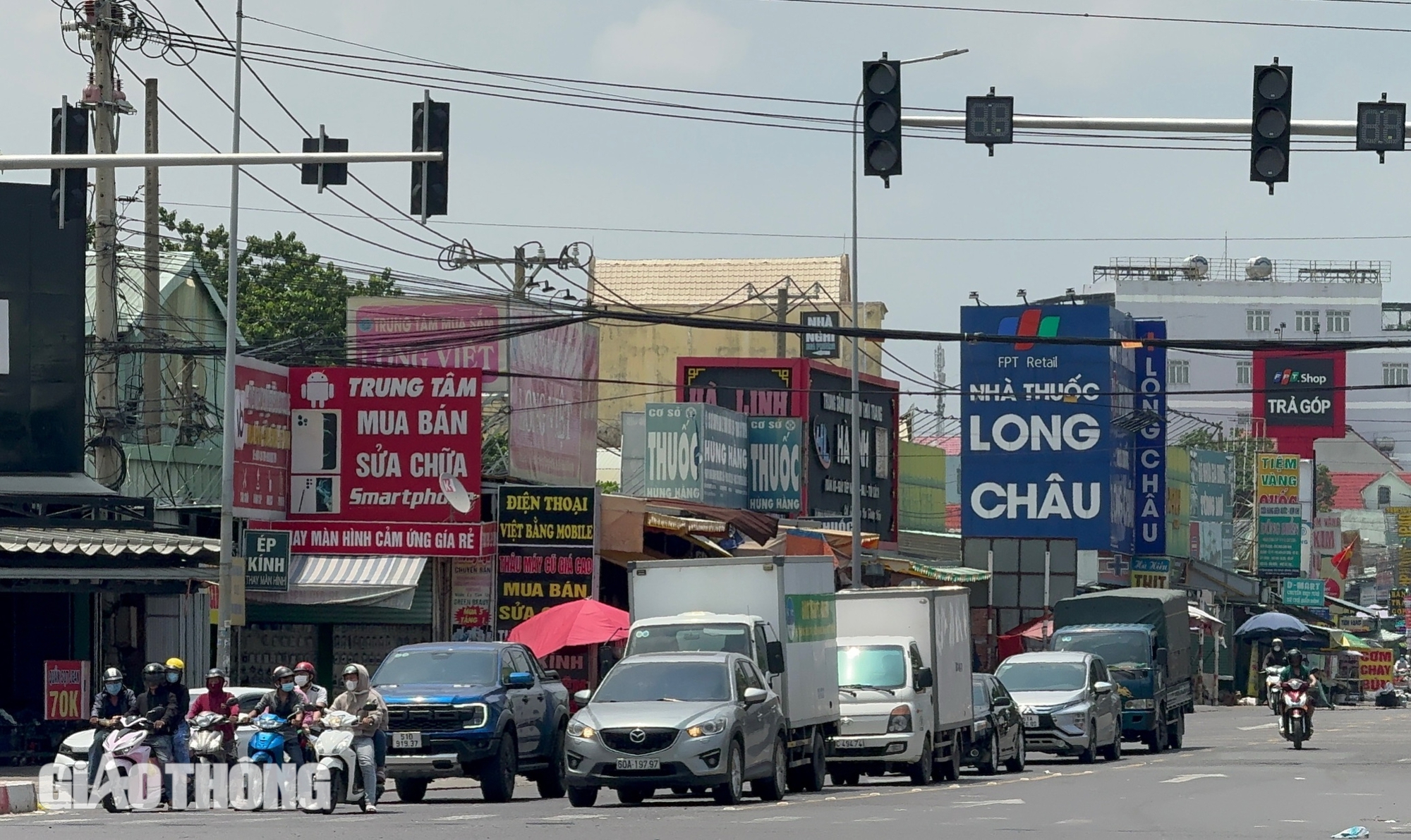 Toàn cảnh hai nút giao nghẹt thở qua Đồng Nai- Ảnh 9.