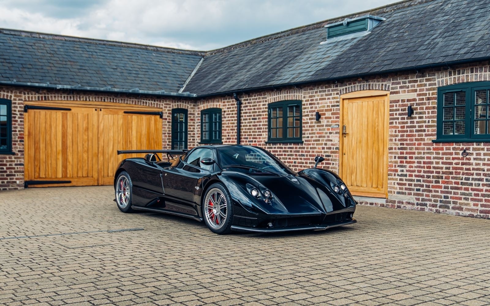 Siêu xe Pagani Zonda Nero đáng giá nhất lịch sử- Ảnh 1.