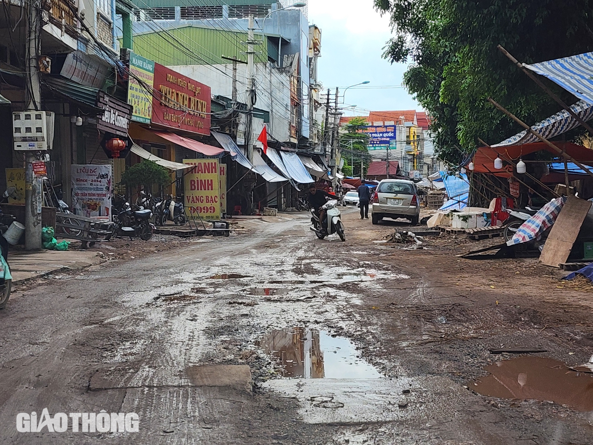 Vĩnh Phúc: Người dân "làng tỷ phú" khổ vì đường cải tạo nham nhở- Ảnh 5.