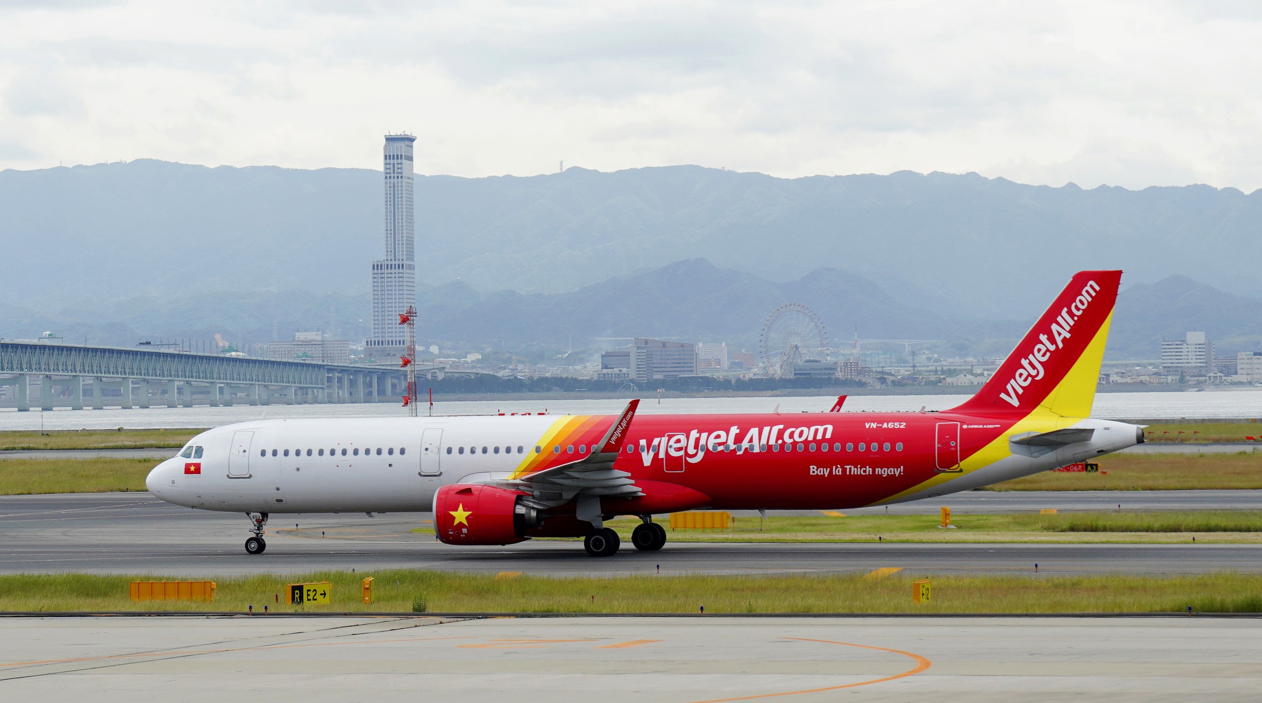 Vietjet khuyến mại 20% giá vé mừng hành khách thứ 200 triệu- Ảnh 1.