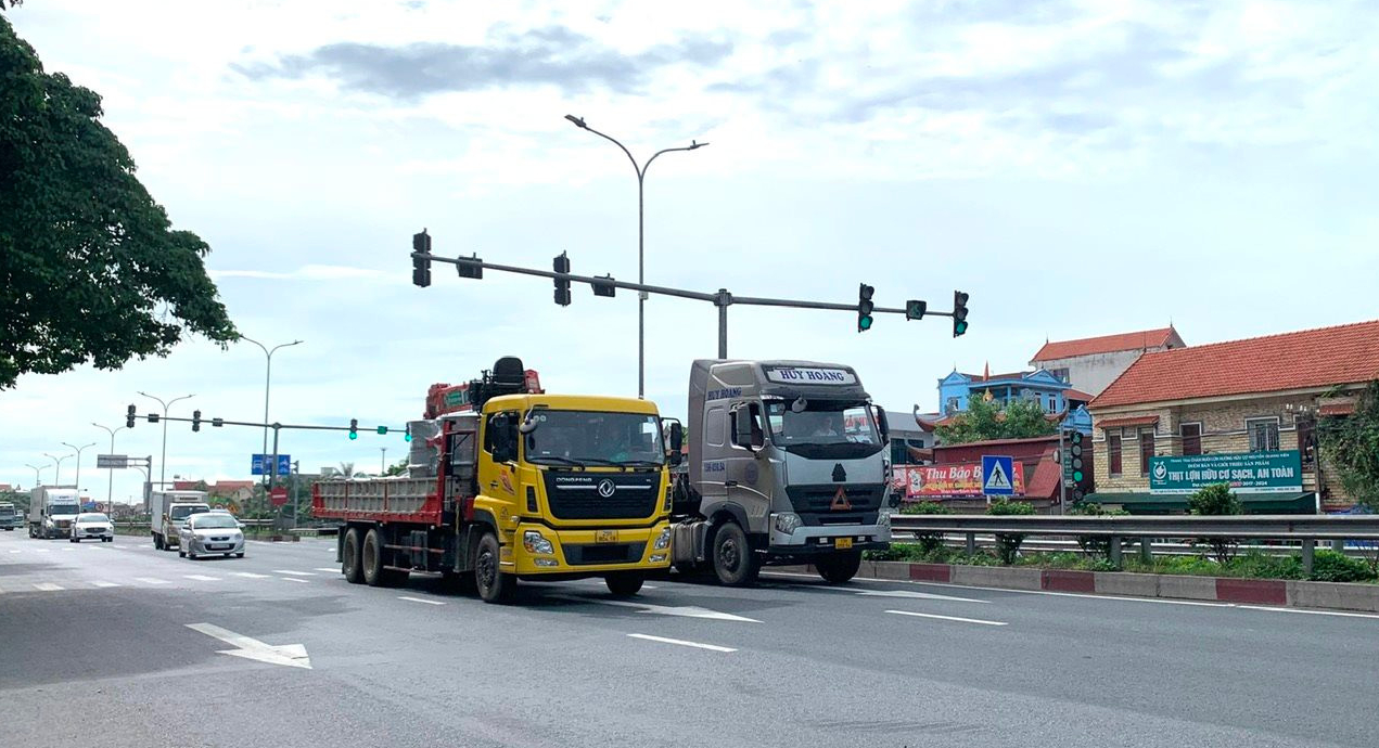 Vì sao Hải Dương khẩn trương triển khai đường gom phía bắc quốc lộ 5 qua huyện Kim Thành?- Ảnh 1.